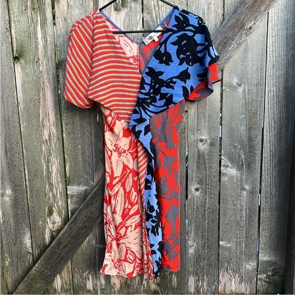 EUC Diane Von Furstenberg Silk Multi Pattern Ruffle Front Dress Sz XS Rtl. $528 - Picture 5 of 13